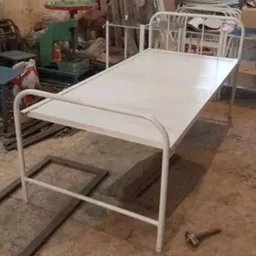Plain Patient Hospital Bed with MS Angle Frame